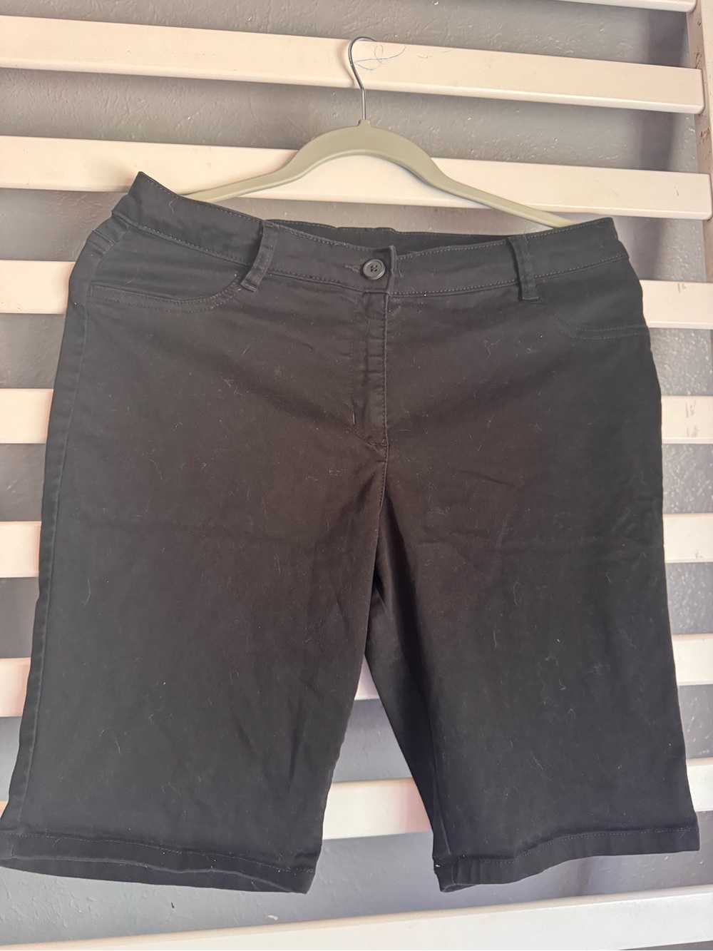Izod Black Bermuda Shorts